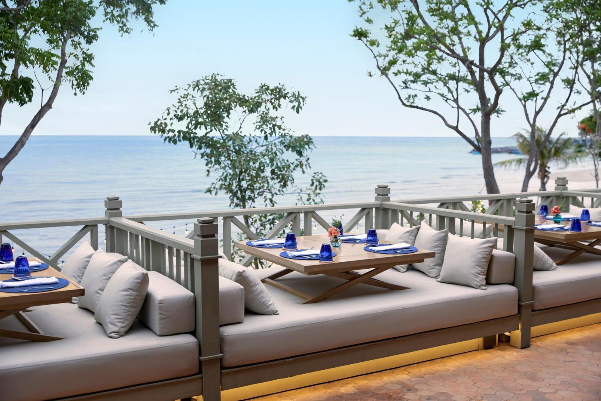 Charras Bhawan Hotel And Residences Hua Hin Dış mekan fotoğraf