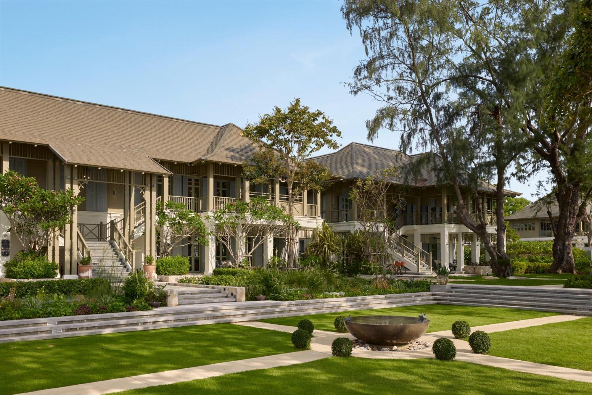 Charras Bhawan Hotel And Residences Hua Hin Dış mekan fotoğraf